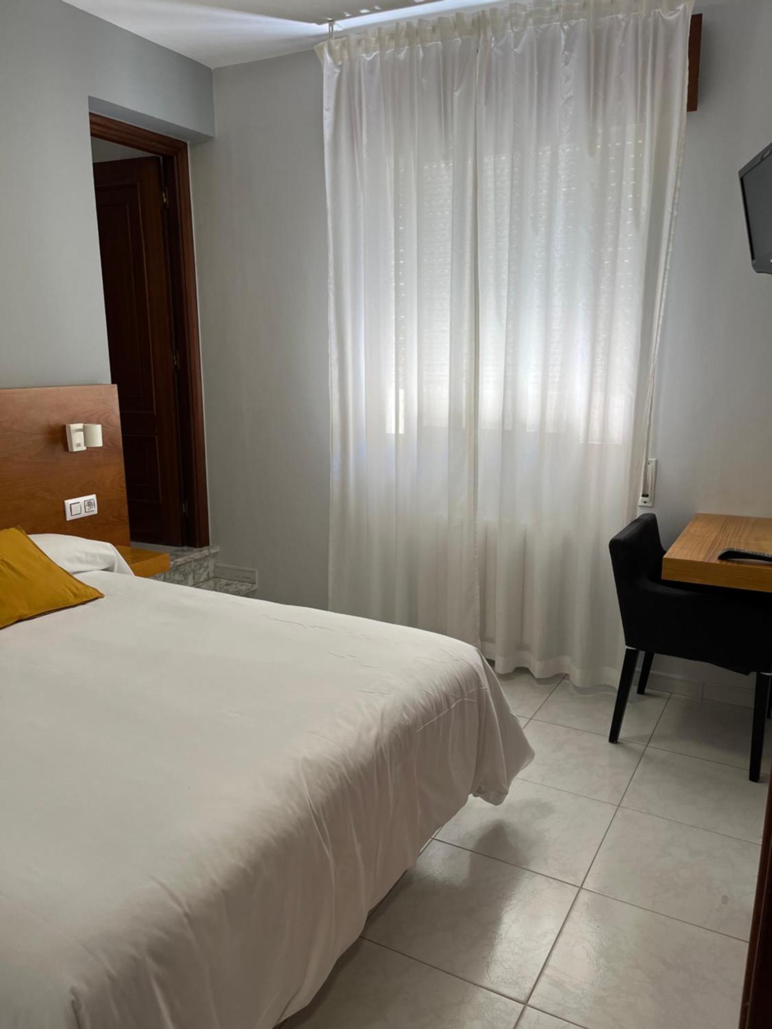 Hotel Venezuela Санксенсо Екстериор снимка